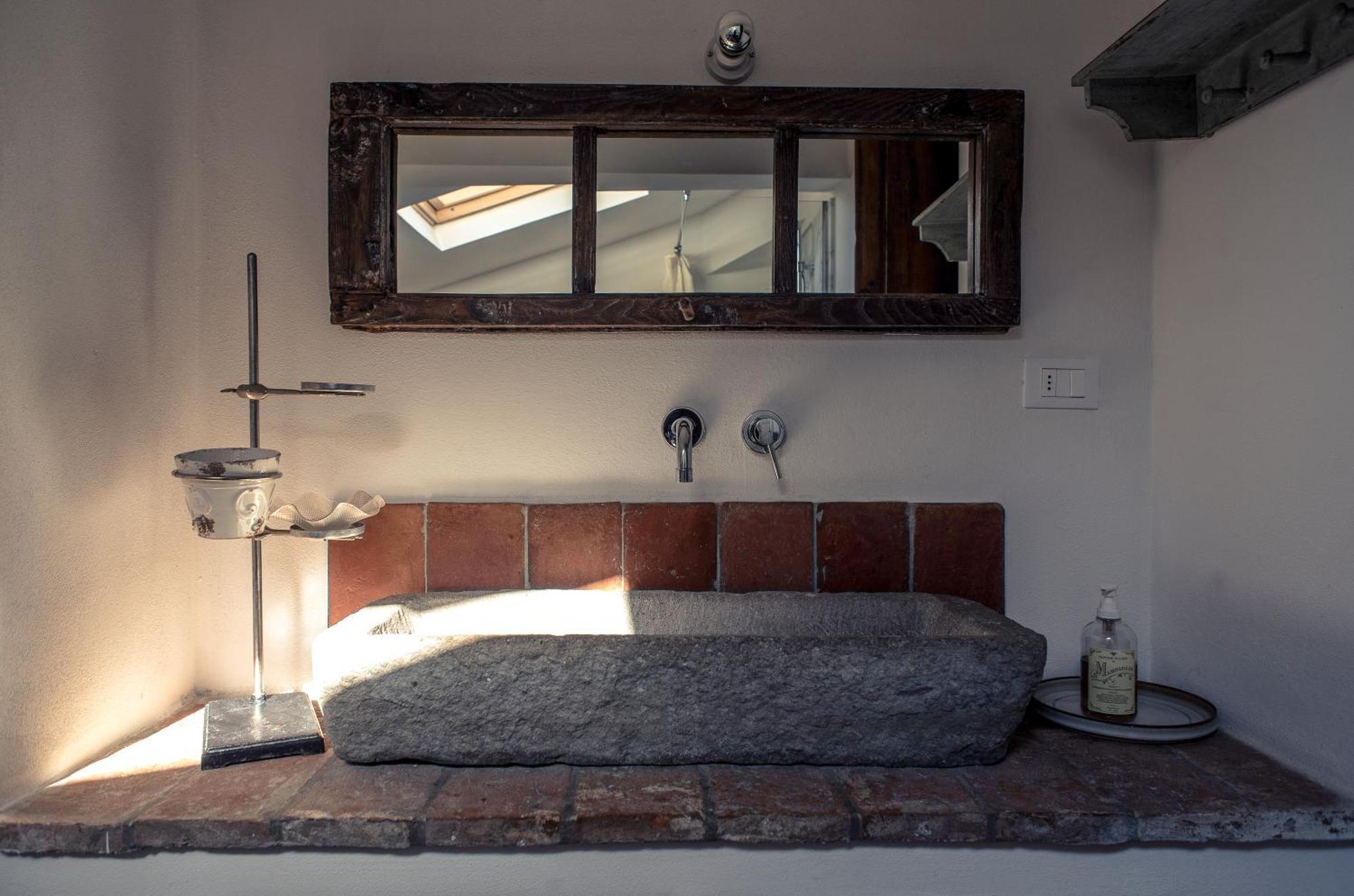 Casale Amati Country House Ortonovo Екстер'єр фото
