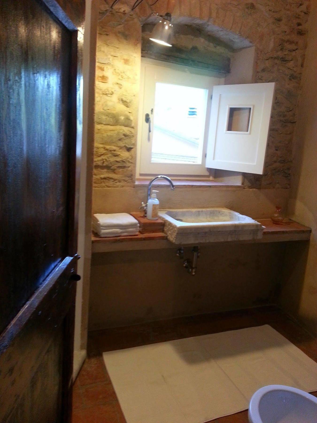Casale Amati Country House Ortonovo Екстер'єр фото