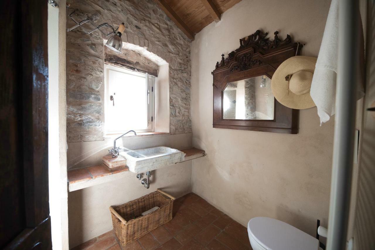 Casale Amati Country House Ortonovo Екстер'єр фото